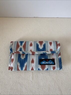 Kavu tri-fold wallet